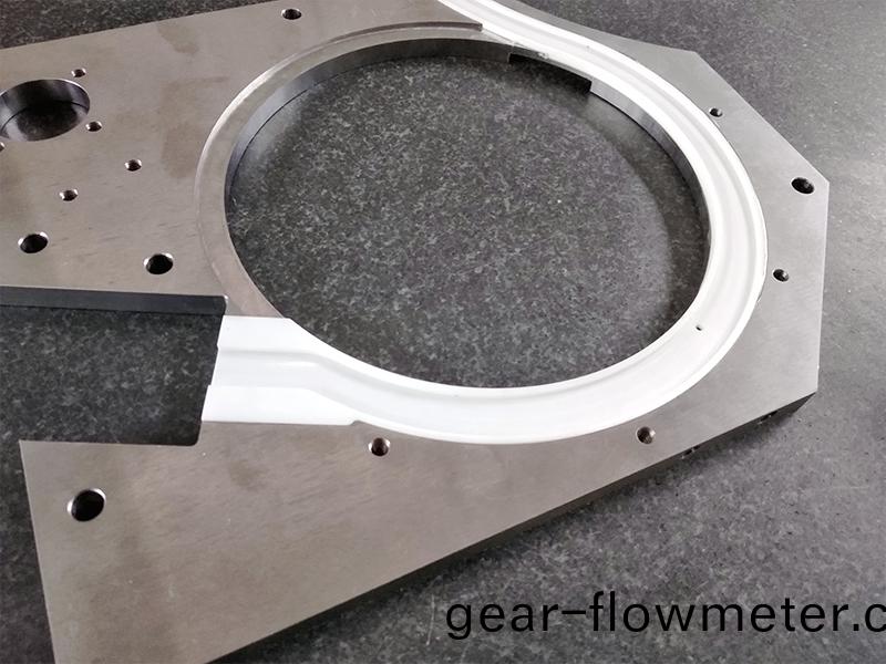 得人精工爲(wei)電子(zi)行(xing)業提供(gong)吸(xi)嘴(zui)、颳刀、測試平(ping)檯(tai)、分選(xuan)盤(pan)等(deng)