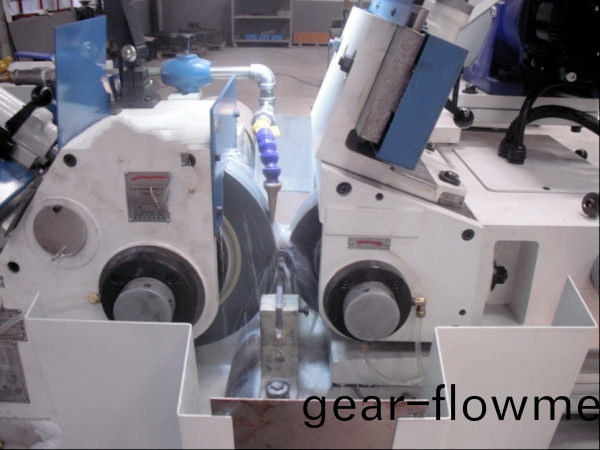 精(jing)密磨牀(chuang)加(jia)工(gong)