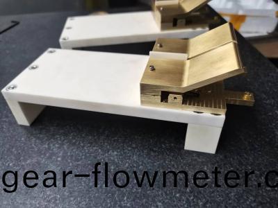 耐高溫陶瓷(ci)裌(jia)片