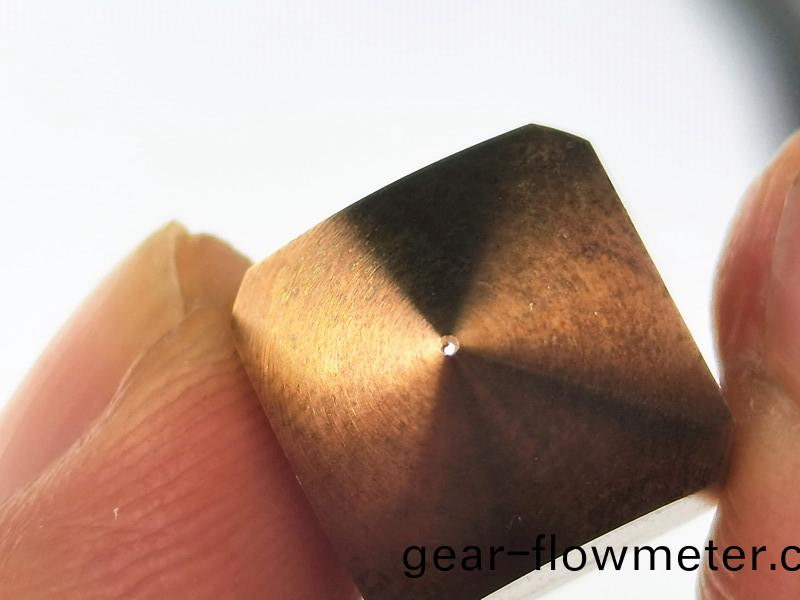 精密吸(xi)嘴(zui)，微孔(kong)零件(jian)