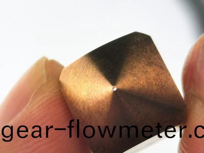 微(wei)孔加(jia)工(gong)零(ling)件