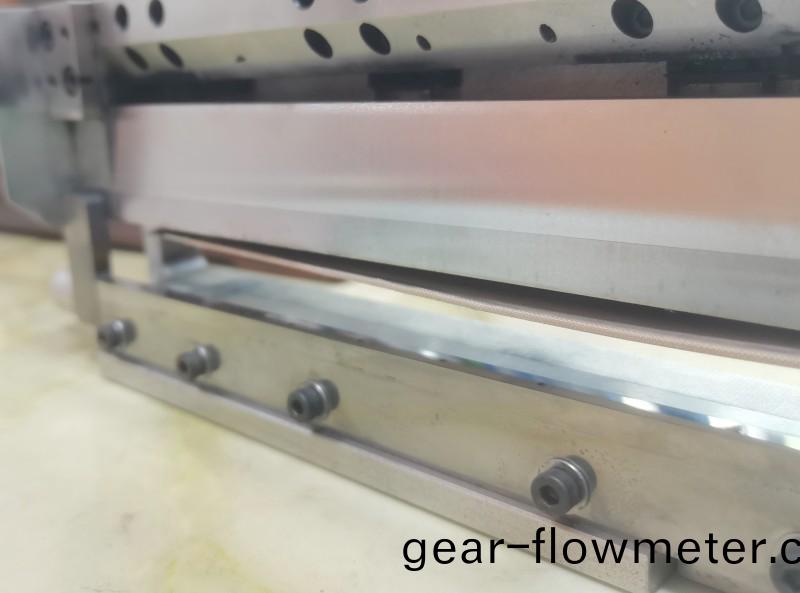 鋰(li)電(dian)池隔(ge)膜切刀(dao),隔(ge)膜(mo)切(qie)刀,極(ji)耳(er)切刀(dao)